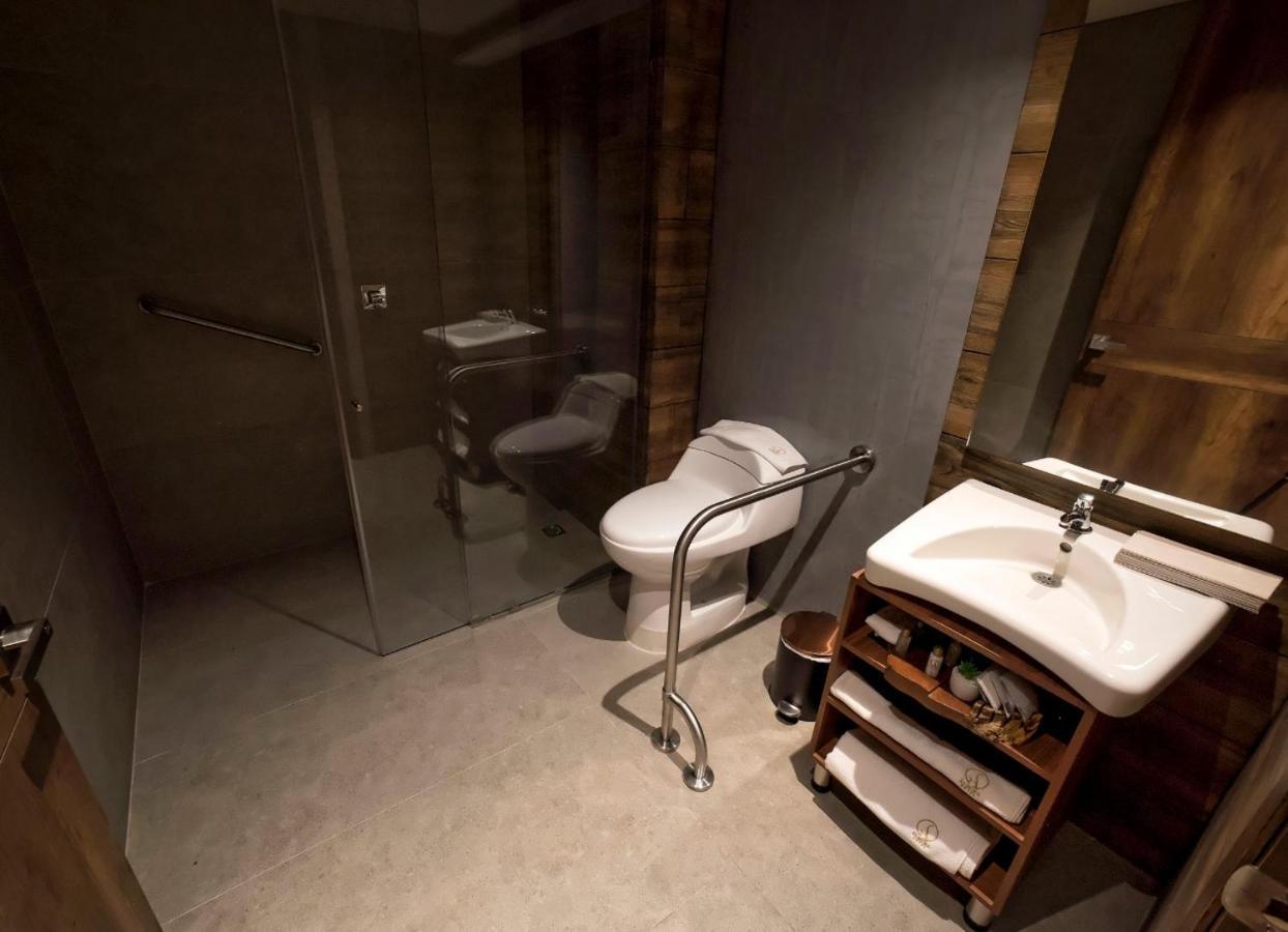 Albura Hotel Pereira Bagian luar foto